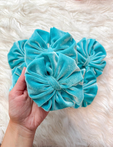 Turquoise Piggies